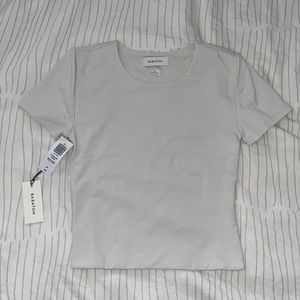 NWT Aritzia Babaton Contour Crew T shirt
